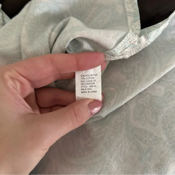 Miss Elaine Paisley & Lace Long Pajama Set in Size Large - Picture 7 of 8